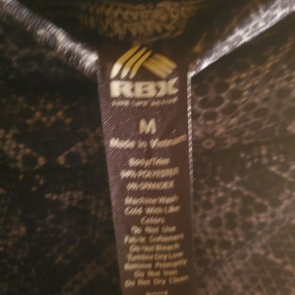 Workout Set Top and Legging - Picture 5 of 7